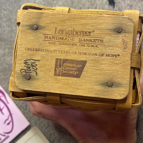 Longaberger Horizon of Hope 2004 Basket, Lid and Liner Included - Picture 6 of 12